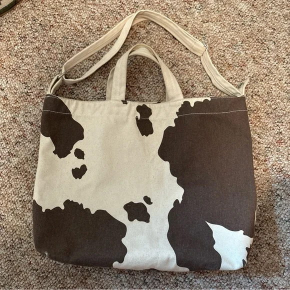 BAGGU cow print canvas tote - discontinued! Cross body - Picture 1 of 5